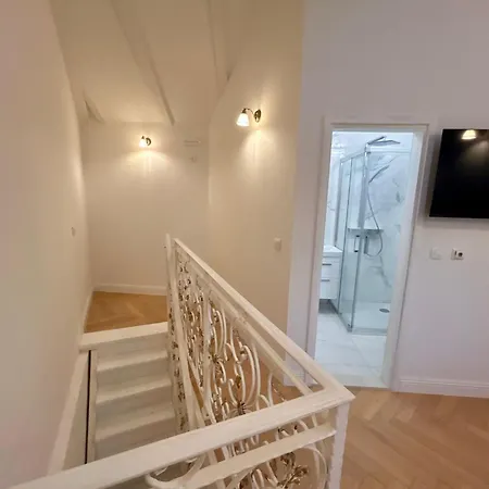 Apartment Karma By Dominium